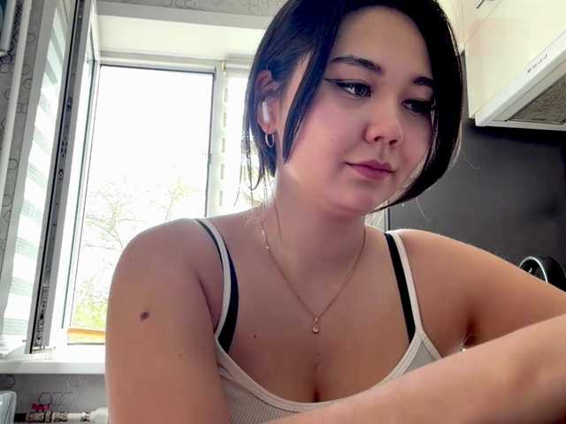 CrystaTakenaka live cam on BongaCams