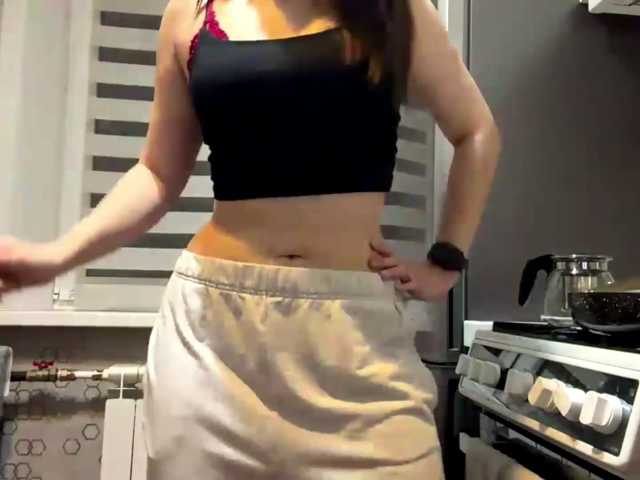 CrystaTakenaka live cam on BongaCams