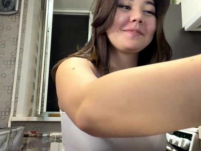 CrystaTakenaka live cam on BongaCams
