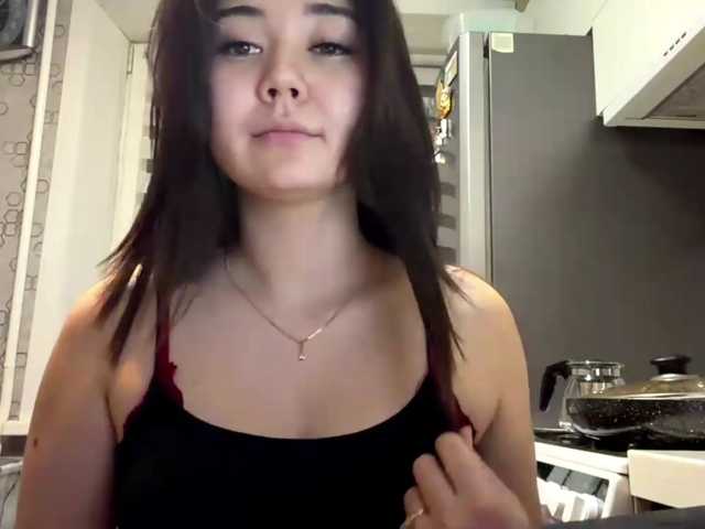 CrystaTakenaka live cam on BongaCams