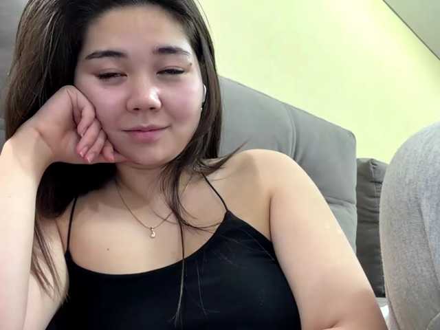 CrystaTakenaka live cam on BongaCams