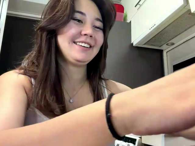CrystaTakenaka live cam on BongaCams