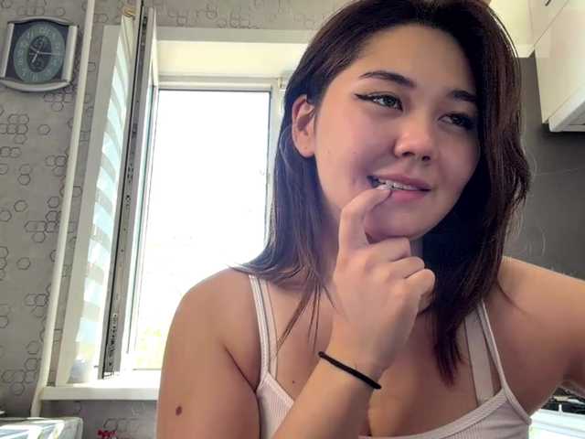 CrystaTakenaka live cam on BongaCams