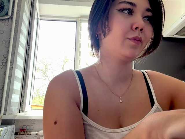 CrystaTakenaka live cam on BongaCams