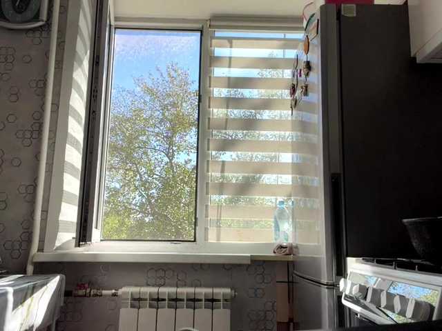 CrystaTakenaka live cam on BongaCams