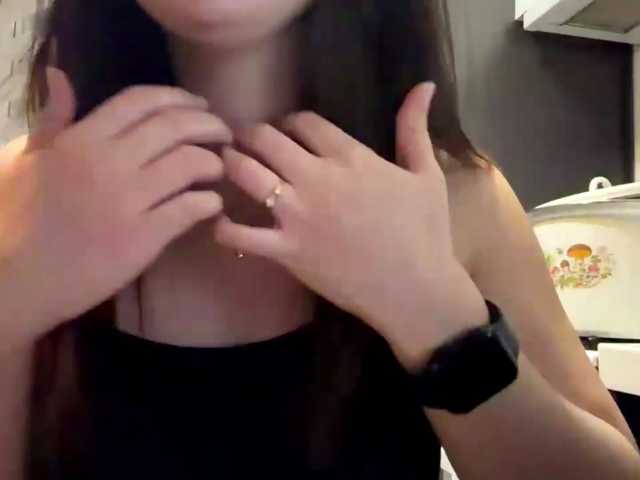 CrystaTakenaka, en directo ahora en BongaCams