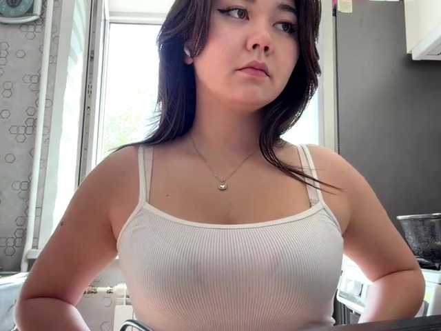 CrystaTakenaka live cam on BongaCams