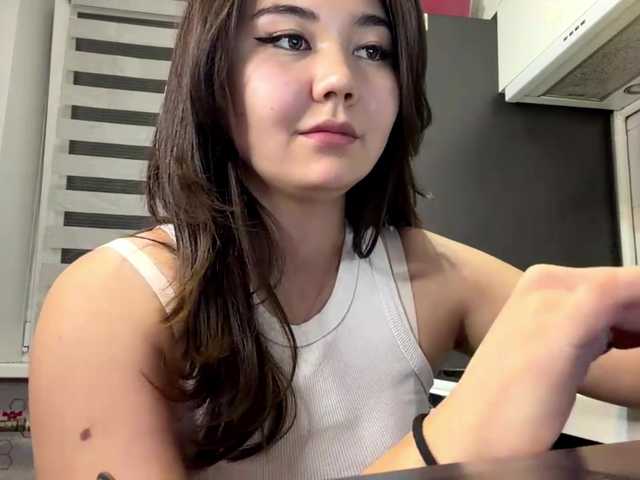 CrystaTakenaka live cam on BongaCams