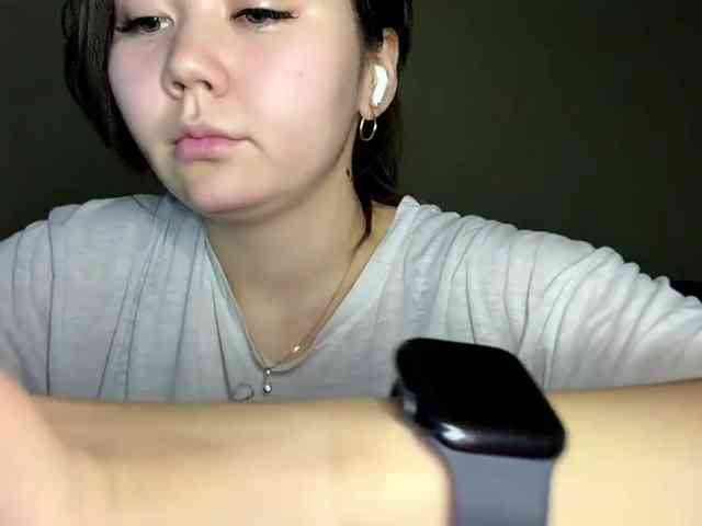 CrystaTakenaka webcam