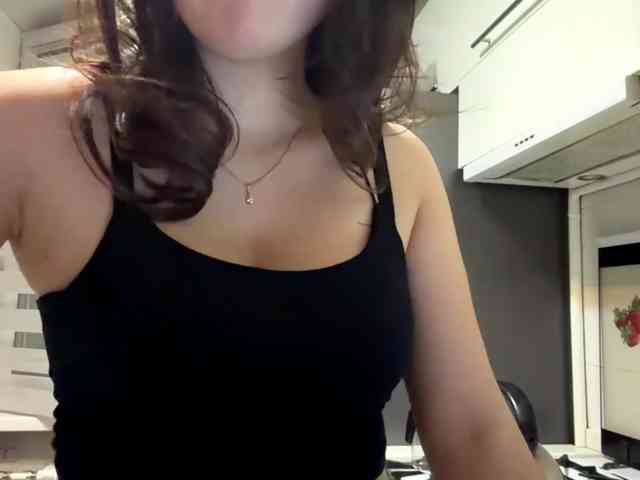 CrystaTakenaka webcam