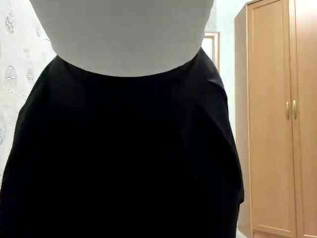 CrystaTakenaka webcam