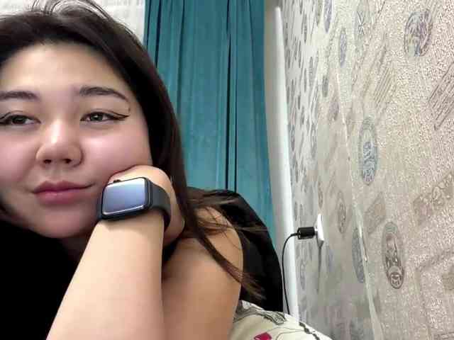 CrystaTakenaka webcam
