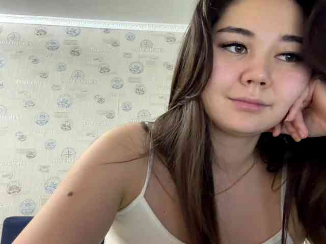 CrystaTakenaka webcam