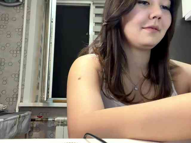 CrystaTakenaka webcam