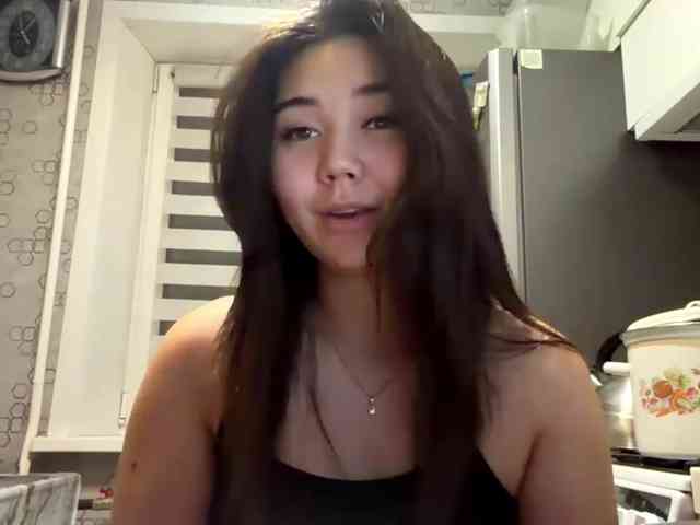 CrystaTakenaka Live Webcam on BongaCams