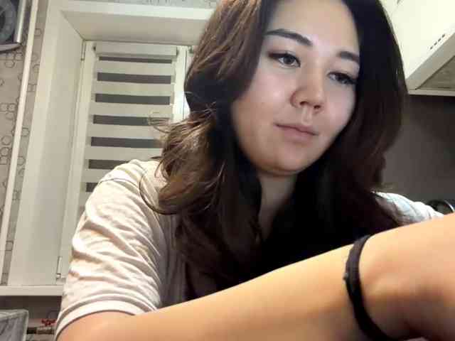 CrystaTakenaka webcam