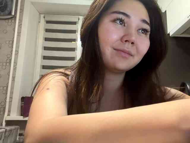 CrystaTakenaka webcam