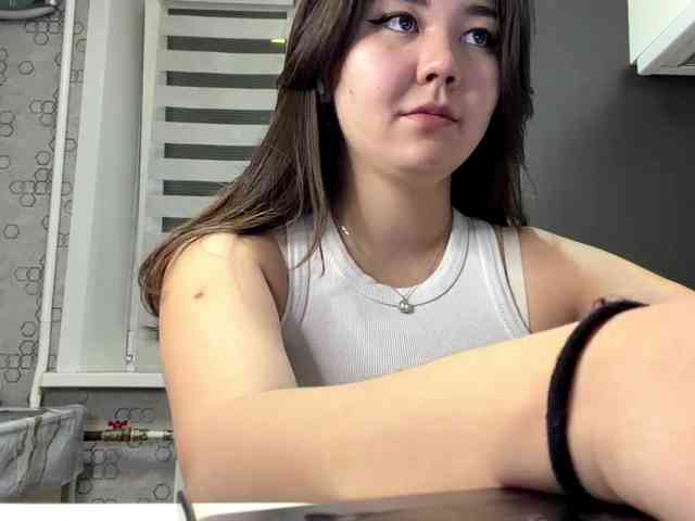 CrystaTakenaka webcam