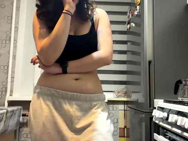 CrystaTakenaka webcam