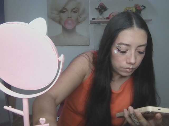 SaritaV live cam on BongaCams
