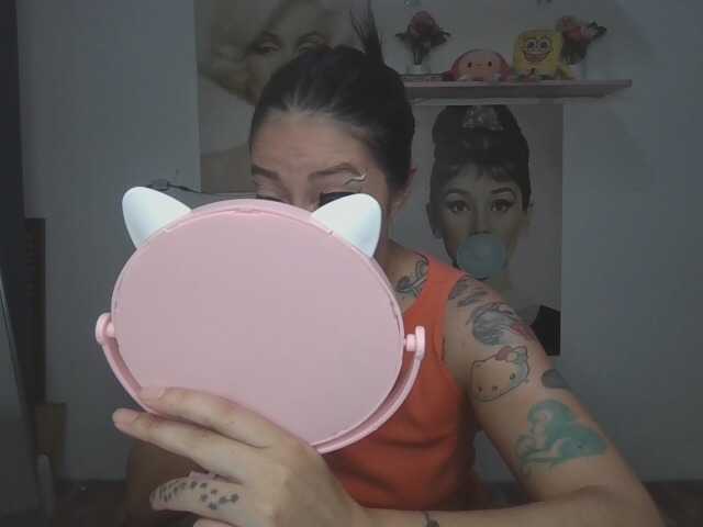 SaritaV live cam on BongaCams