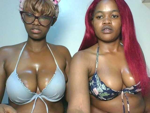melaniablue live cam on BongaCams