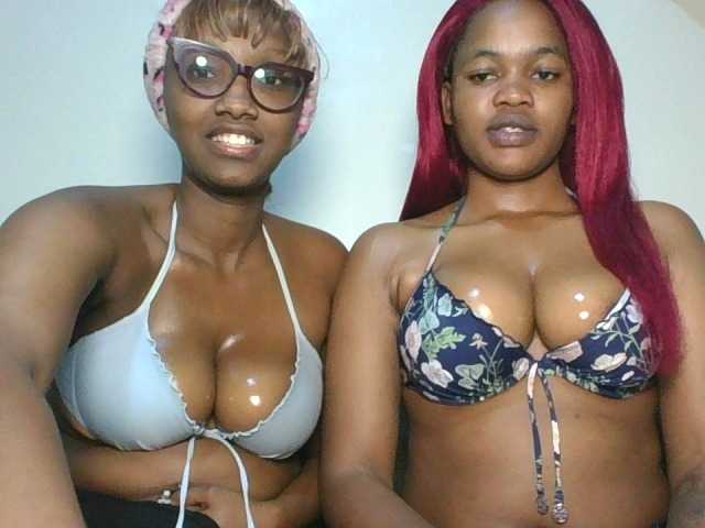 melaniablue live cam on BongaCams