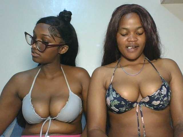 melaniablue live cam on BongaCams