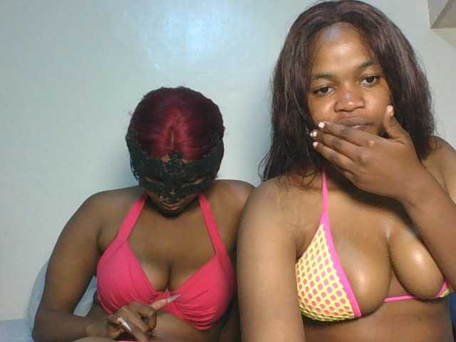 melaniablue live cam on BongaCams