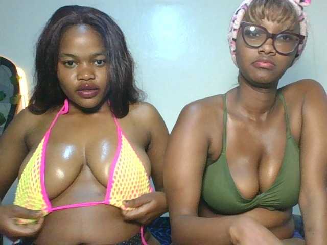 melaniablue live cam on BongaCams