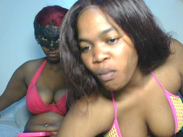 melaniablue live cam on BongaCams