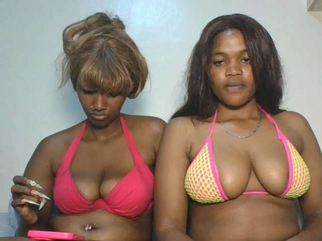 melaniablue live cam on BongaCams