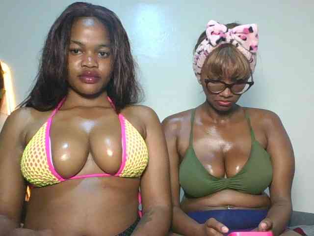 melaniablue webcam