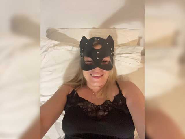 Lesik35 Nude Live Sex Shows
