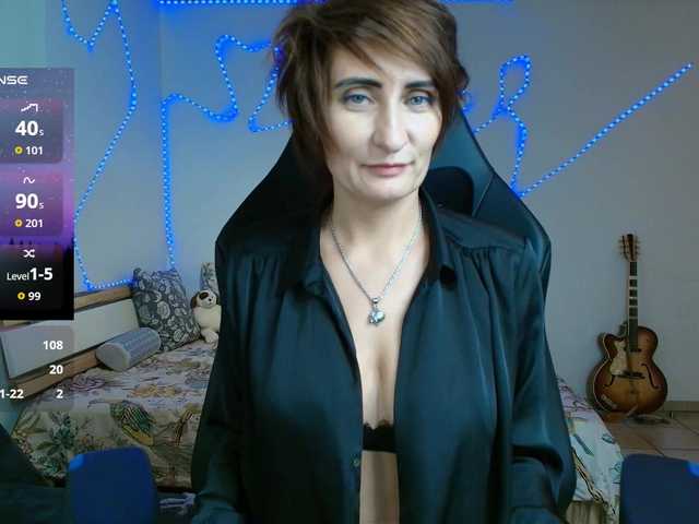 le modèle Balsamirovshitsa est en webcam porno dans un show sur le site bongacams, il possède les tags suivants: White/Caucasian,Brunette,Shaved
