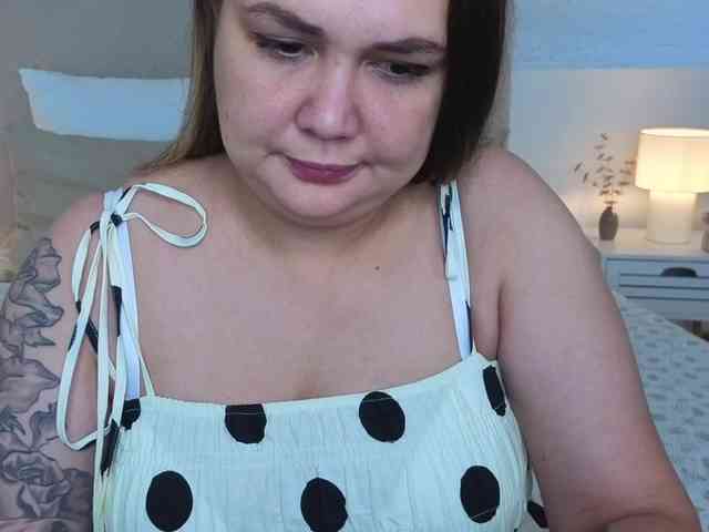 M1ssBella webcam