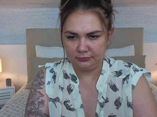 M1ssBella webcam