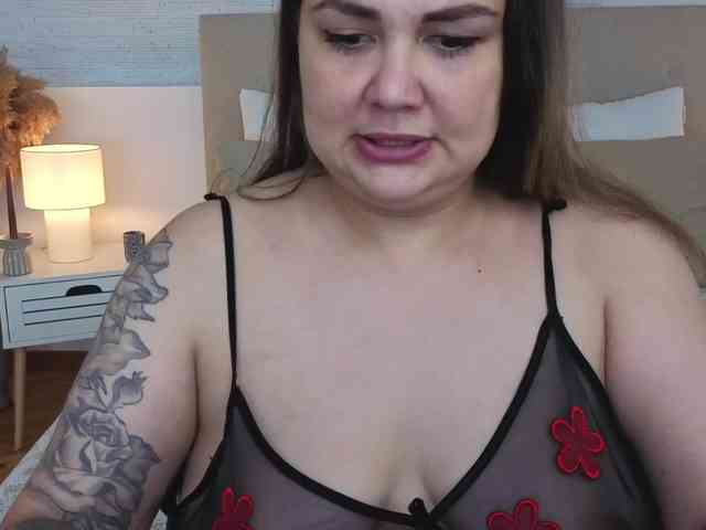 M1ssBella webcam