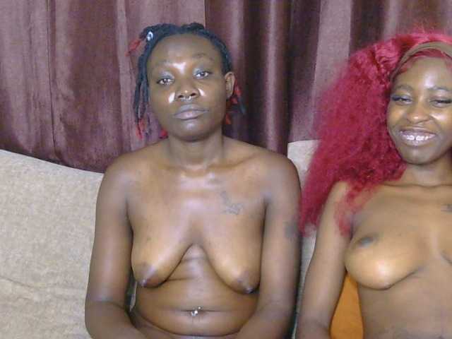 Freakycouples live cam