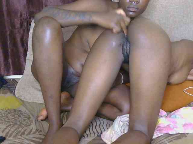 Freakycouples webcam