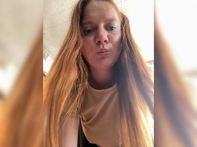 Alissass live cam preview