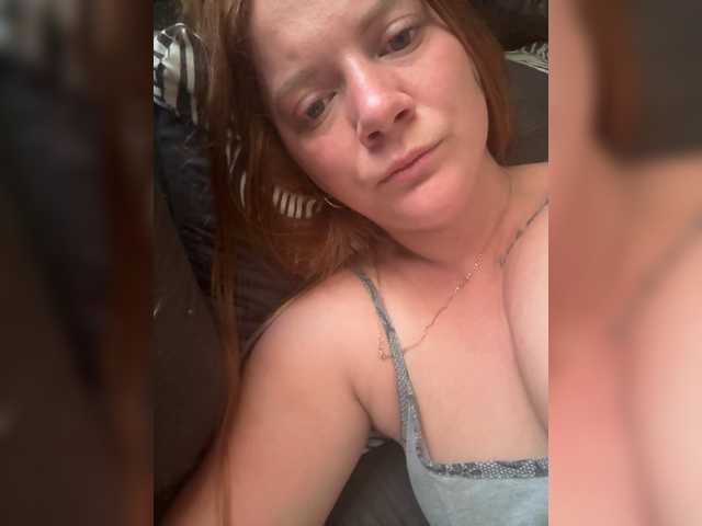 Alissass live cam preview