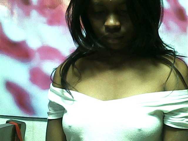 Camgirl française SarahHot en aperçu live
