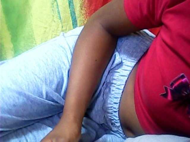SarahHot live cam on BongaCams
