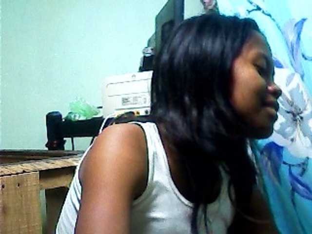 SarahHot live cam on BongaCams