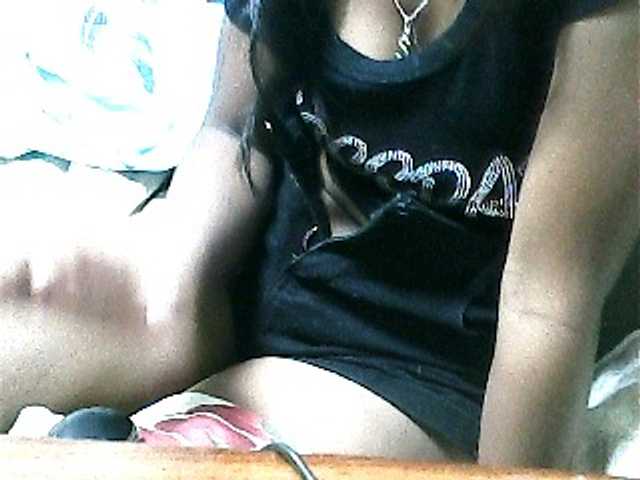 SarahHot live cam on BongaCams