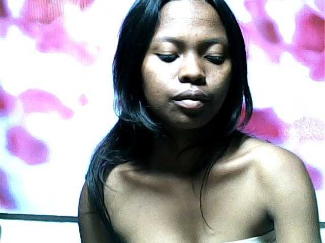 SarahHot live cam on BongaCams