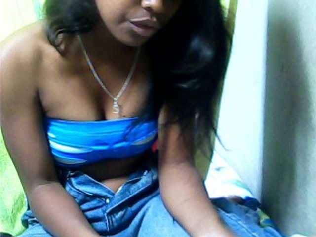 SarahHot live cam on BongaCams