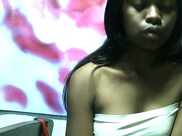 SarahHot live cam on BongaCams
