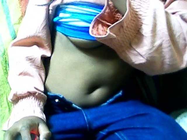 SarahHot live cam on BongaCams